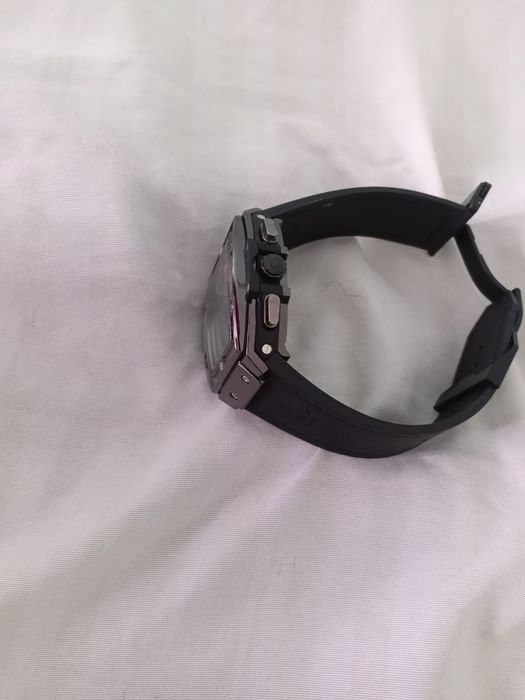 Научный часы HUBLOT GENEVE