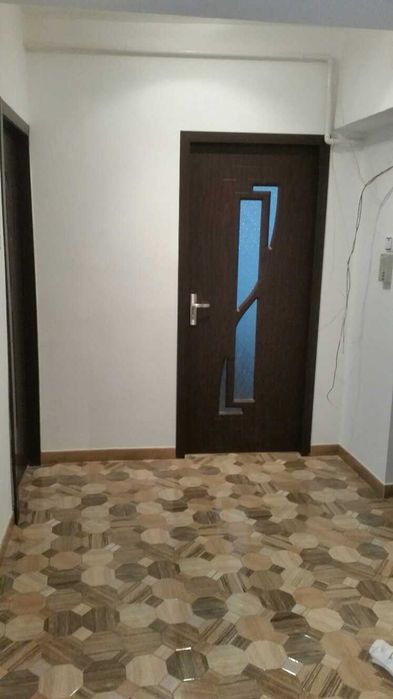 apartament 2 camere decomandat, centru, etaj 2