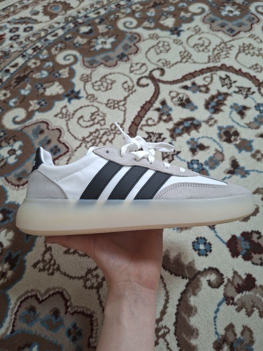 Кроссовки/кеды addidas BARREDA DECODE LUX Белые