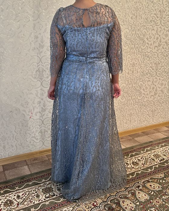 Вечернее платье на продажу