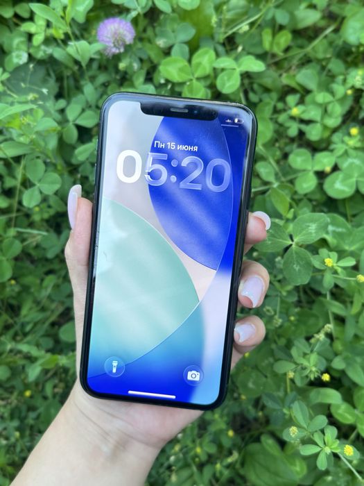 Телефон iPhone 11 pro