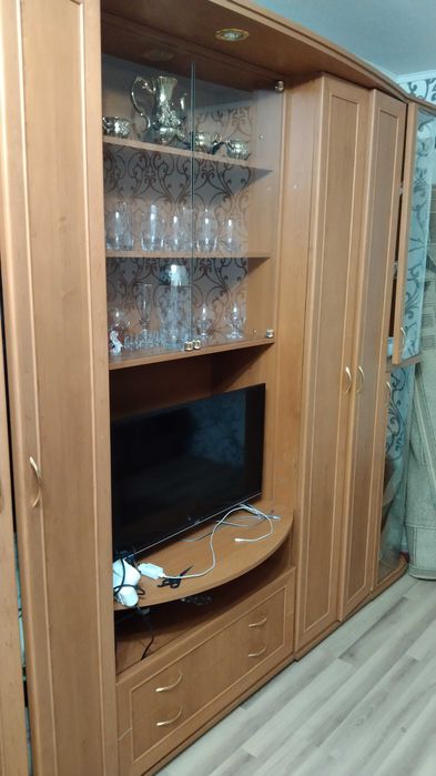 Отдам бесплатно стенку вгостиную самовывоз