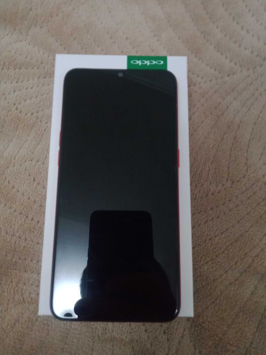 Продам Oppo A5s в  хорошем состояний