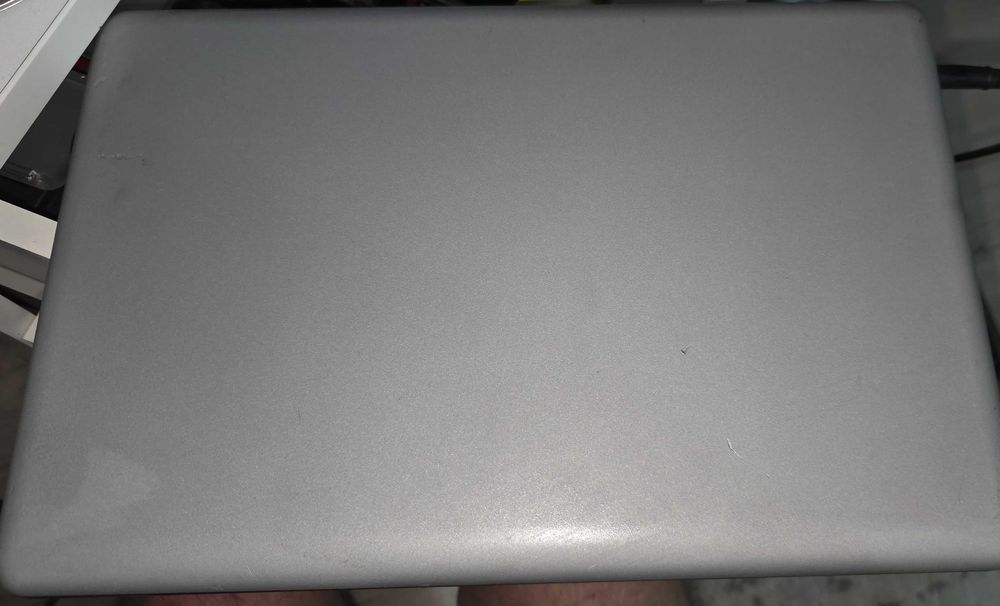 Laptop  (HP 635)