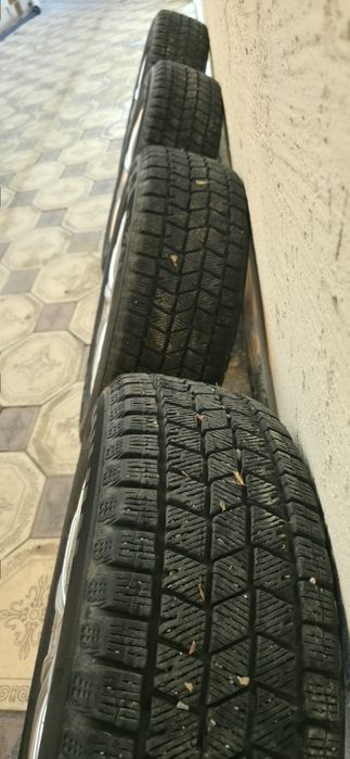 Продам Шины с дисками