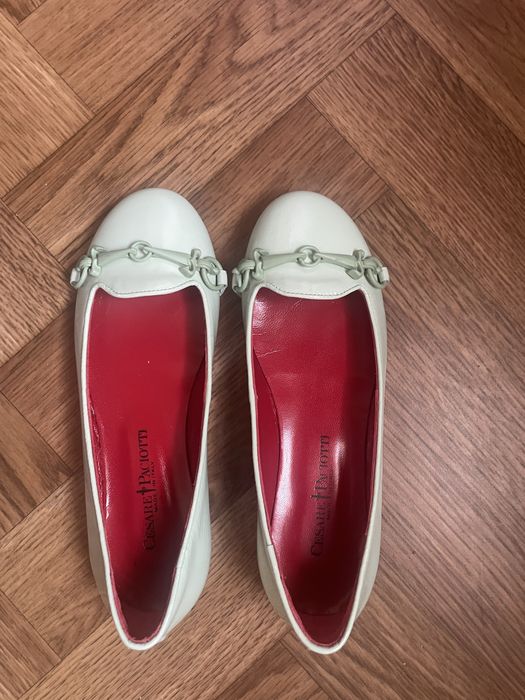 Продам детскую обувь  для девочек