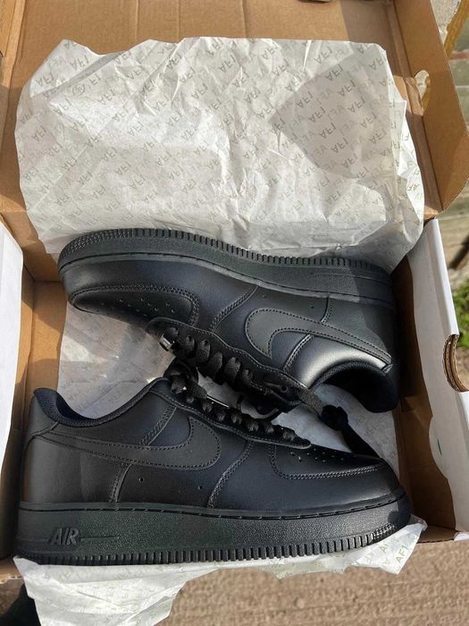 НАЙ-ПРОДАВАН Nike Air Force 1 07' Triple Black от/до 36-47 ВСЕКИ номер наличен