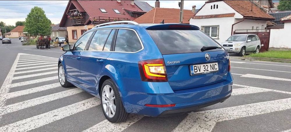 SKODA Octavia 2017 — imagine 3
