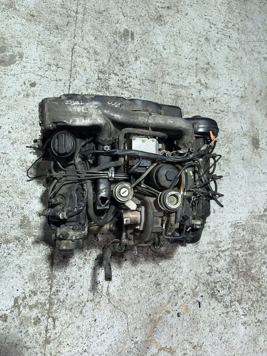Двигатель Audi A4 B6 A6 C5 A8 D2 2.5l TDI AKE