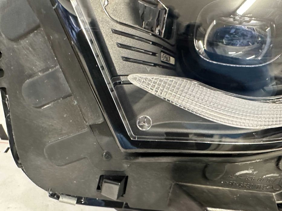 Фар фарове ляв Mercedes E classe W214 Мерцедес 214 DIGITAL LIGHT far