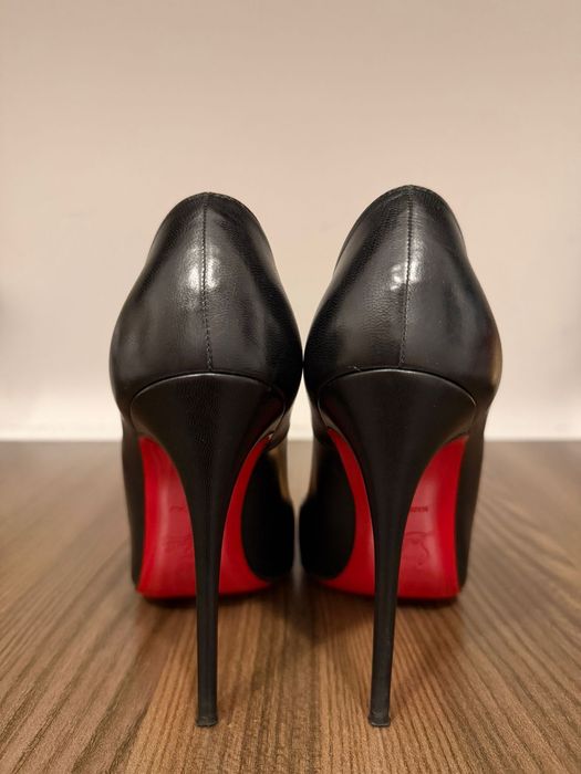 Pantofi stiletto Christian Louboutin