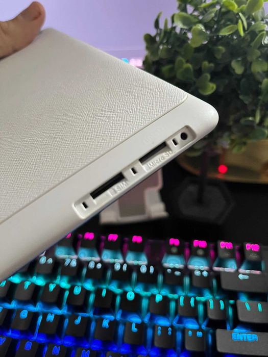 ASUS ZenPad 10 Z300C Tabletă cu ecran mare de 10.1