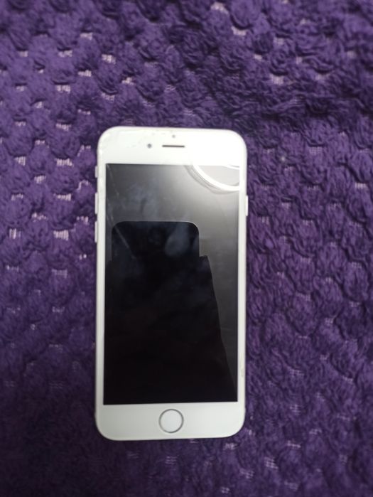 iPhone 6 белый АКБ 68%