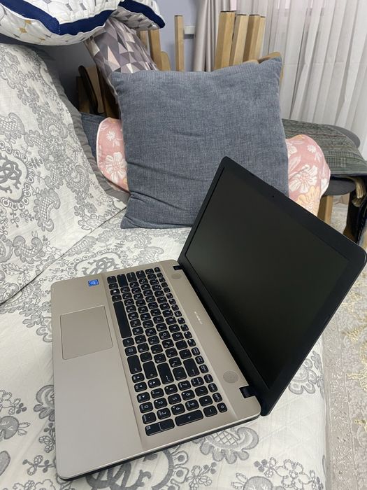 Asus в отличном состояний