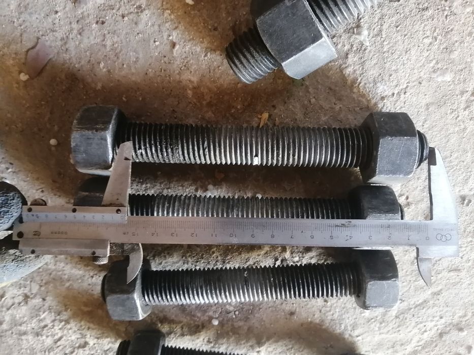 Шпильки отличного качества