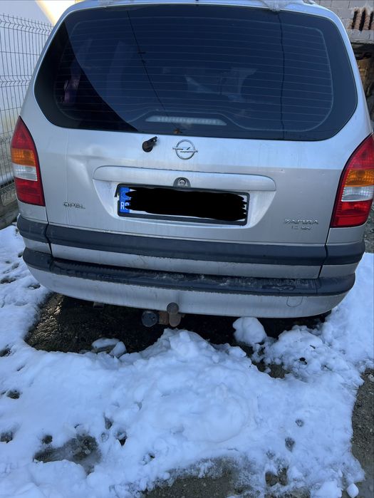 vând opel zafira 1.8 benzină pentru piese de schimb