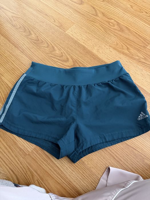 adidas къси гащи за бягане