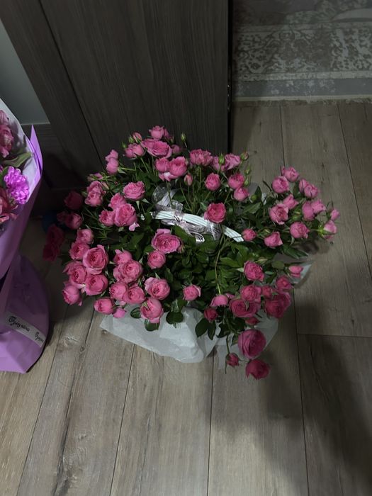 Букет цветы………..