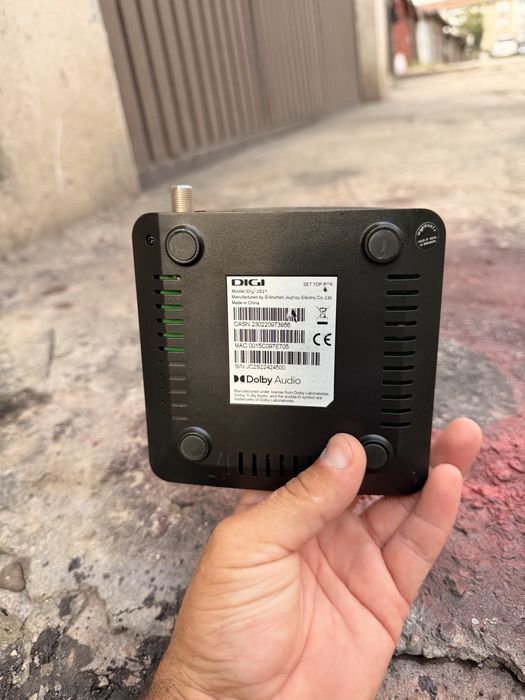 Decodor satelit Digi