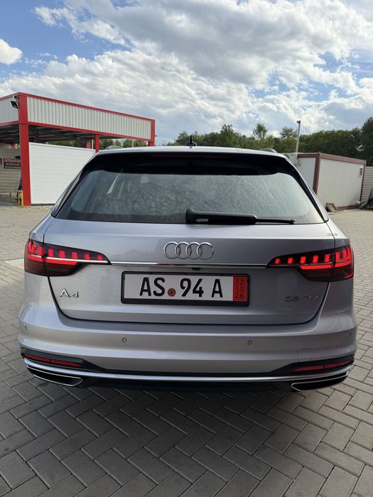 Audi A4 2023 2.0 TDI Automat / / Matrix / / Camera
