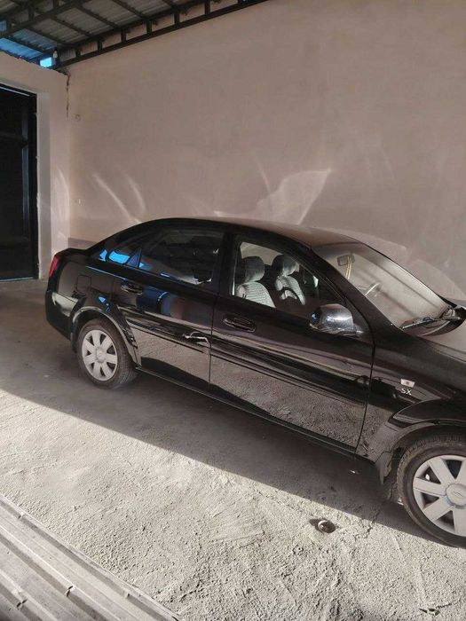 Gentra Xolati idiyal rangi Qora 2023 yil 10 000 km yurgan Mexanika