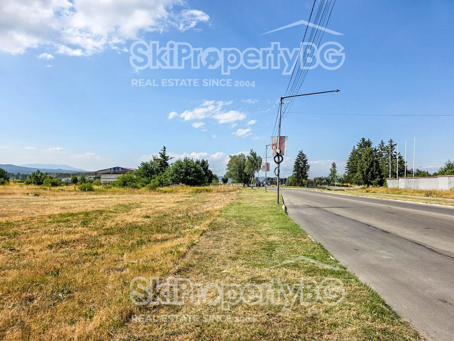 Парцел в индустриалната зона на Самоков!