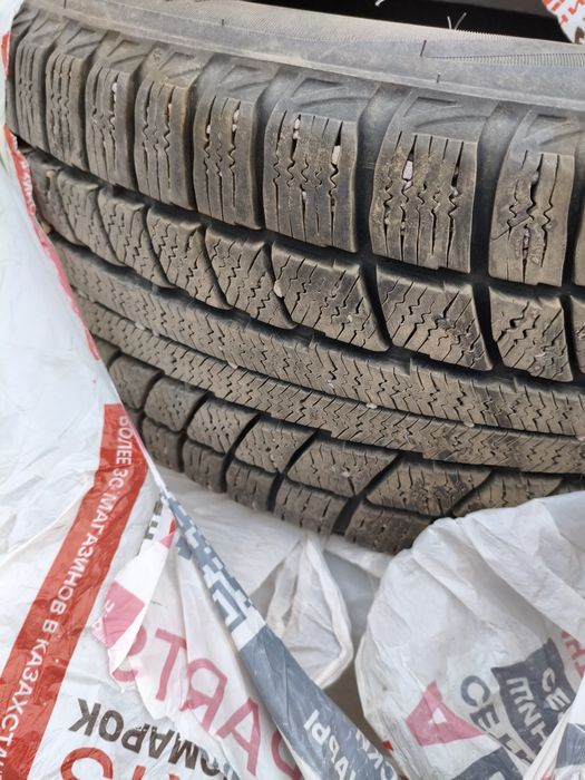 Продам шины липучка