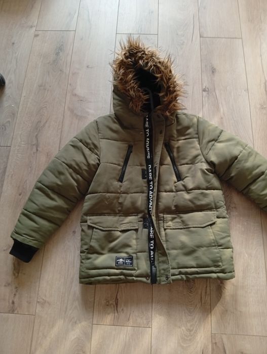 Продавам ски панталон и яке за дете