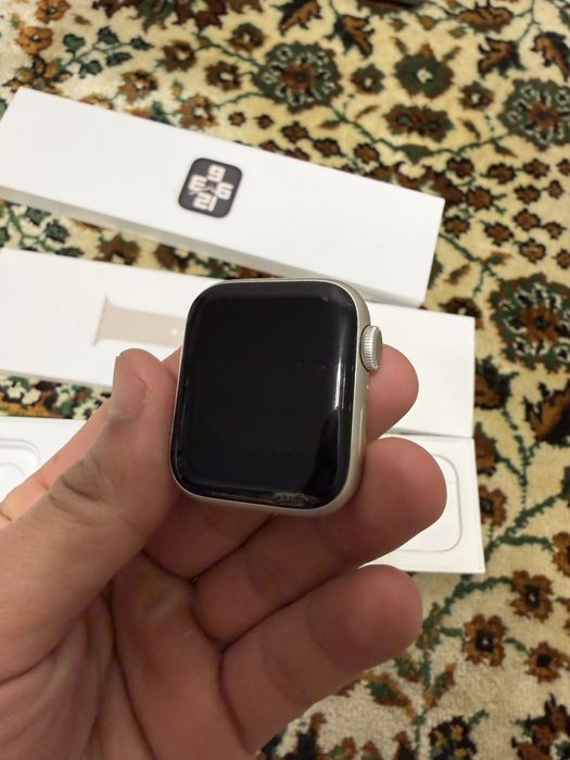Apple Watch SE (2gen) Starlight 40mm