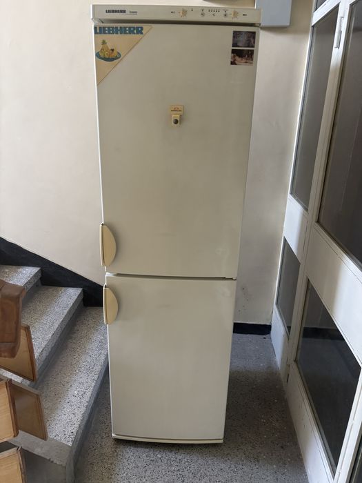 Хладилник с Фризер Liebherr