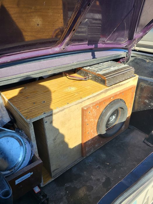 Сабвуфер   . . .