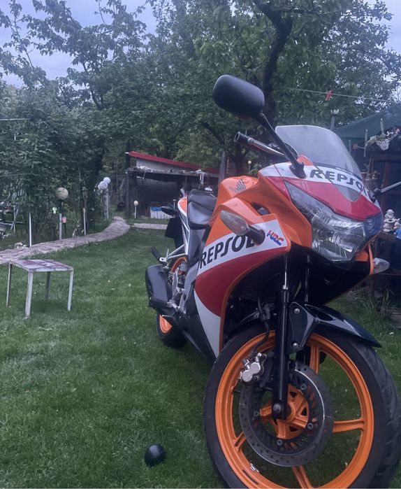 Honda CBR 125 R 2015 A1