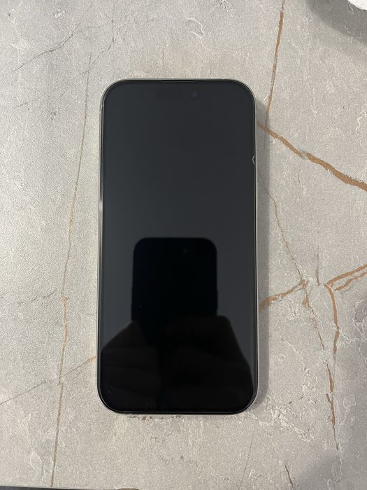 iPhone 16 pro с гарантией