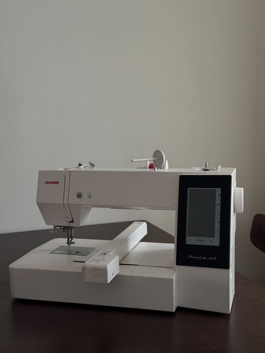 Janome вышивальная машина