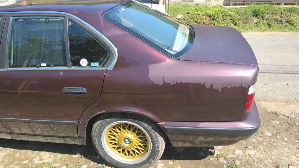Vând bmw  e34 an 93