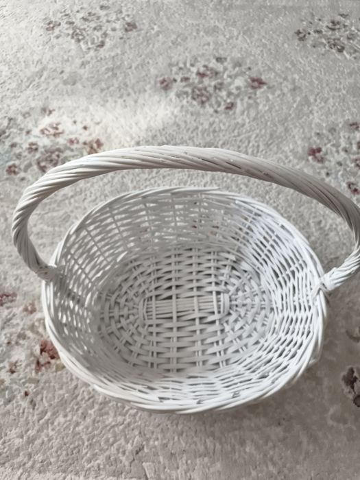 Корзина плетенная