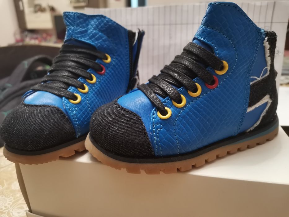 Готини детски боти, високи обувки