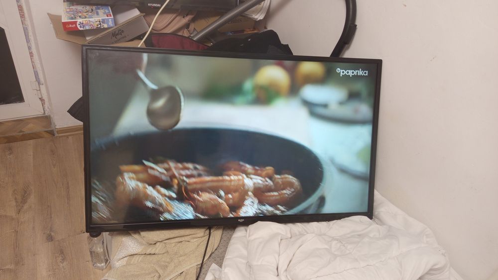 Vând tv Smart Bush 40 inch un 1 metru