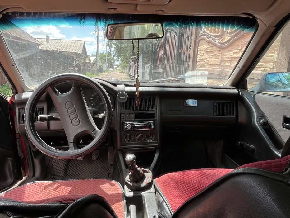 Продам ауди 80 срочно