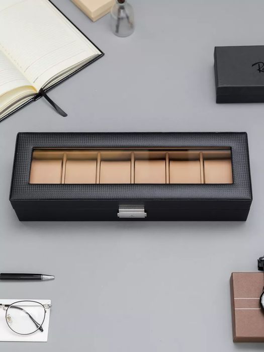 Шкатулка для часов и украшение