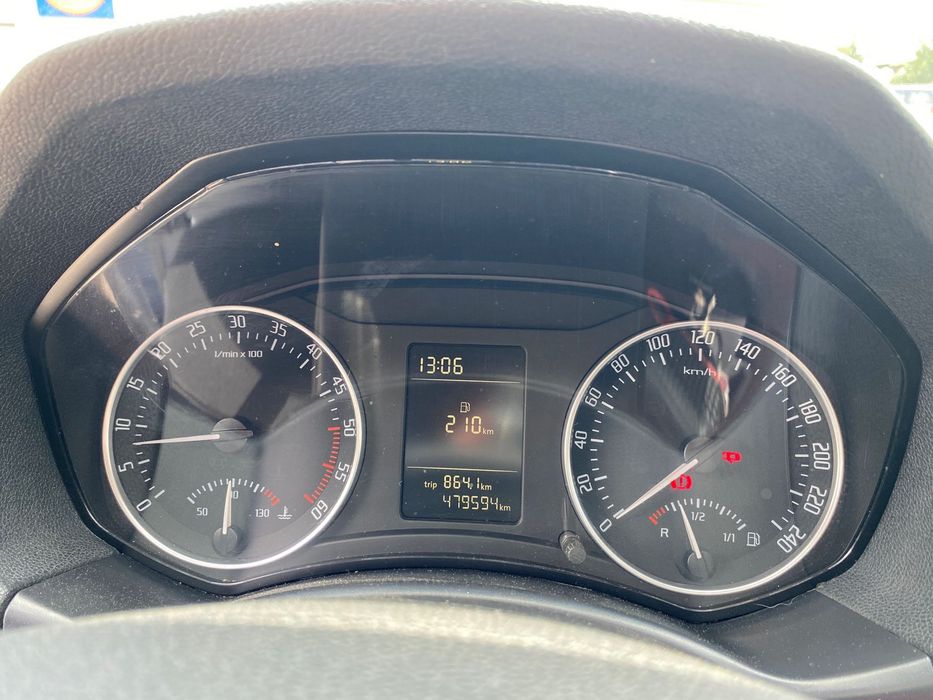 SKODA Octavia 2011 — imagine 5