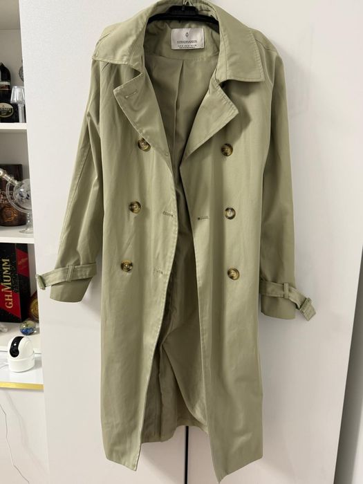 Trenci verde deschis