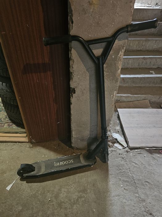 Продам 2 самоката трюковые в отличном состочнии
