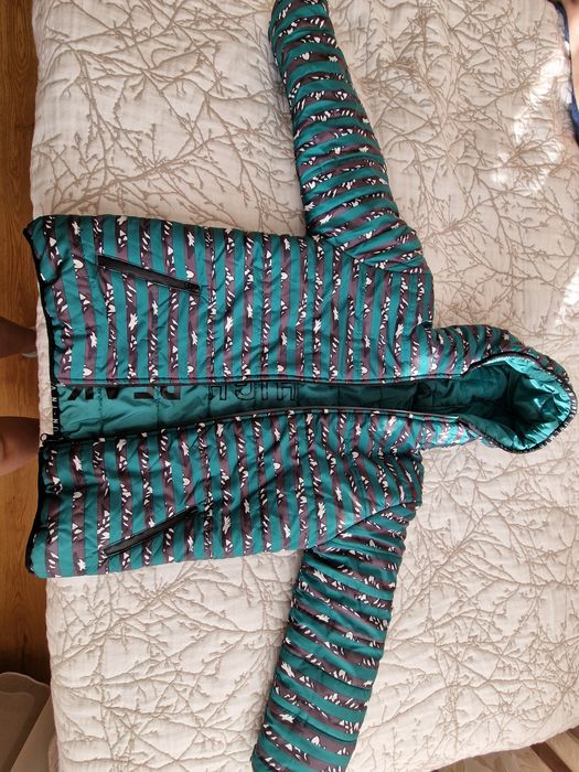 Детско двулицево зимно яке за 10 г