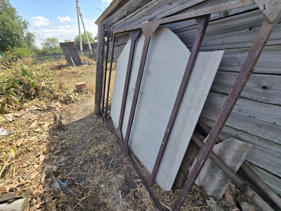 Продам ворота. 2м высота и 1.5