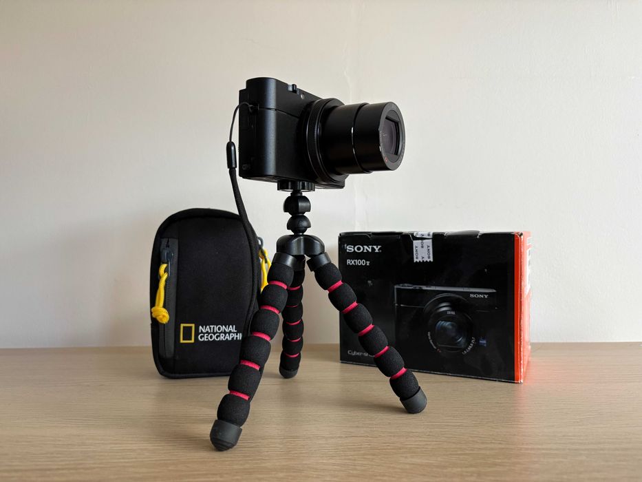 Sony RX100 V Mark 5 | Като нов | Пълен комплект | 4K | ZEISS | Без драскотини