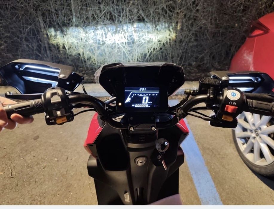 Scuter 45 km/h – NOU – Se conduce cu permis B sau AM