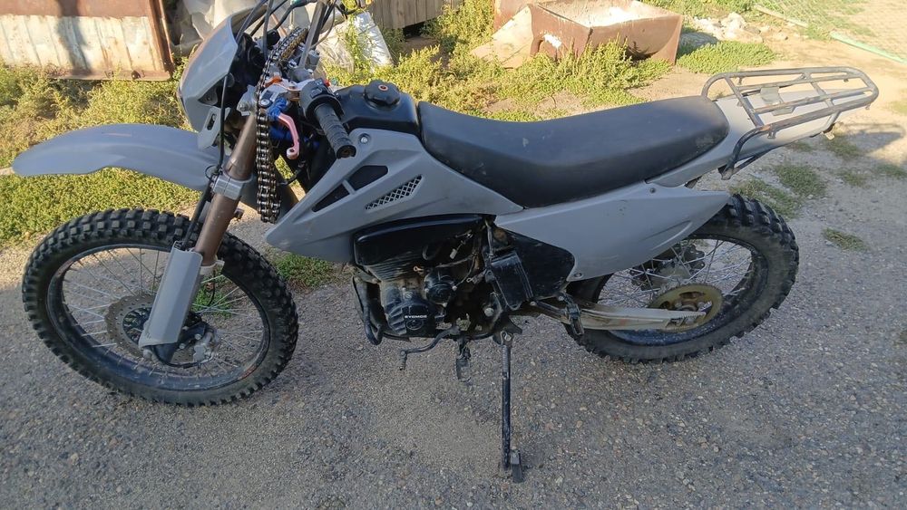 Мотоцикл 250 куб.