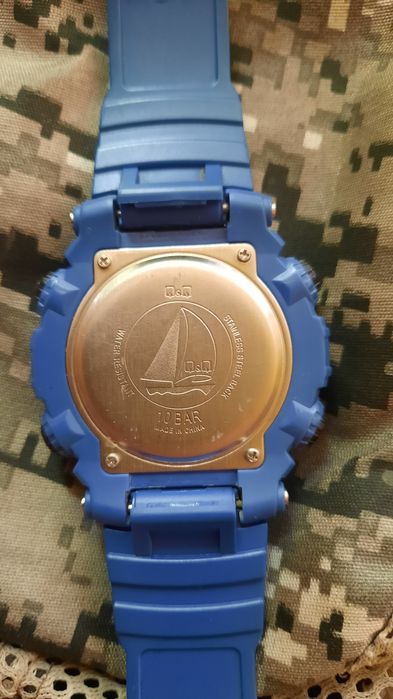 Ceas Q&Q, wr 100 metri