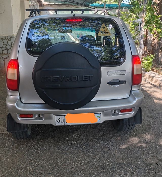 Chevrolet Niva 2005